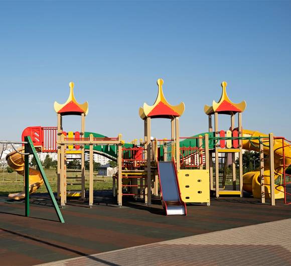 Children Playground Swings Manufacturers in Kolhapur